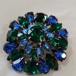 Elegant Green and Blue Gemstone Brooch